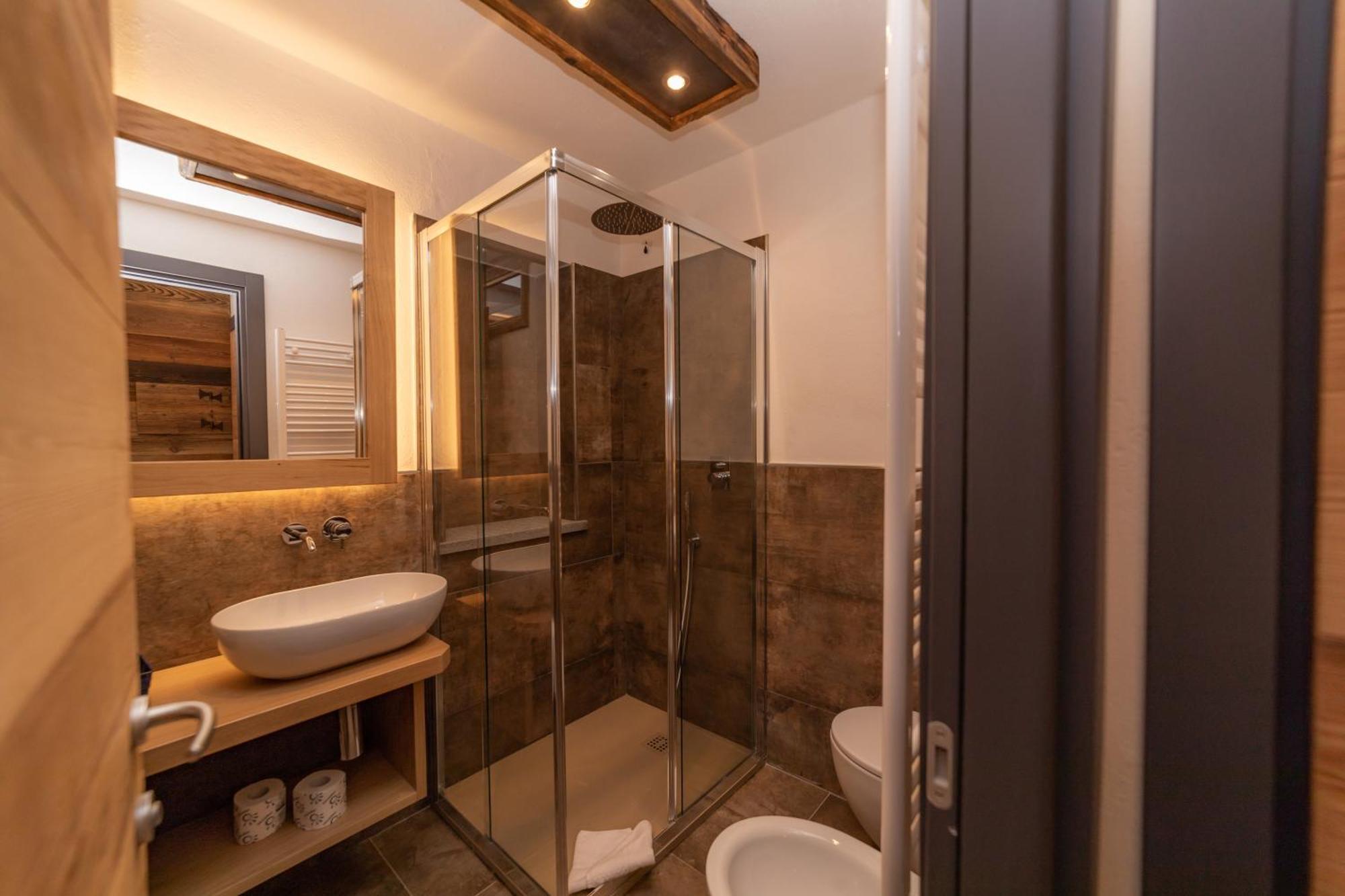 Avalanche - Alpine Boutique Hotel Sauze D'Oulx Bilik gambar